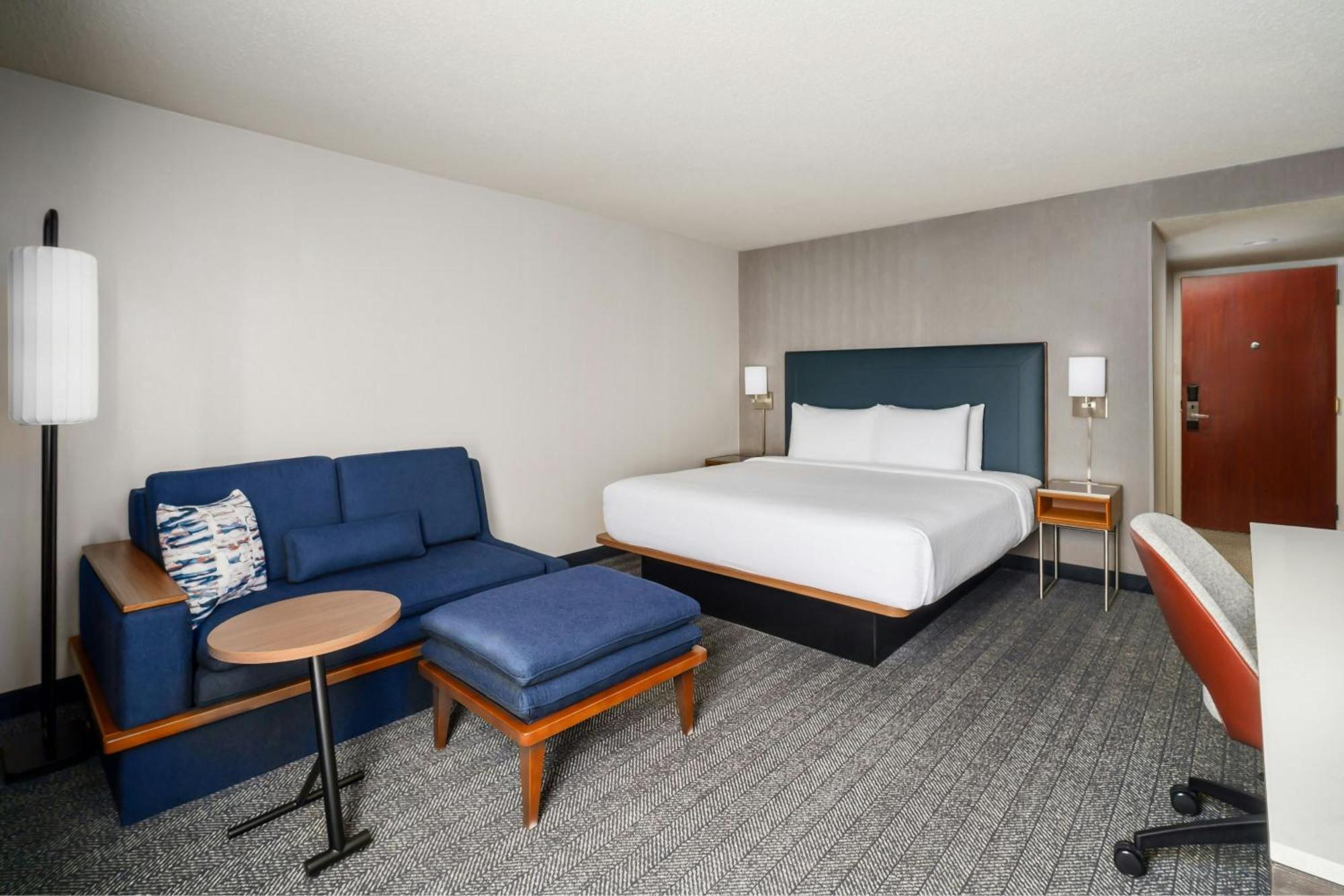 Courtyard By Marriott Buckhead 3*
