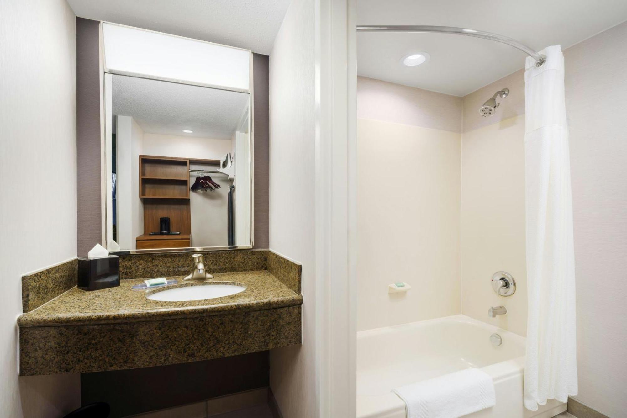 Hotel Courtyard By Marriott Buckhead